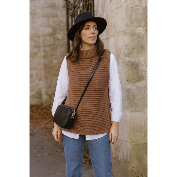Express X Negrin Mirsalehi Sweater Vest Size Small Brown Crochet Chunky Knit - Picture 1 of 6